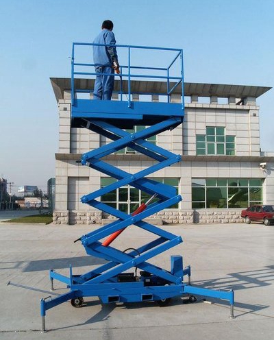 操(cāo)作(zuò)升降平台之前要先熟悉操作流程 升降平台